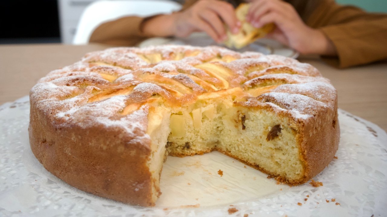 come si fa la torta di mele senza butto antica