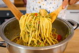 Spaghetti con zucchine e tonno