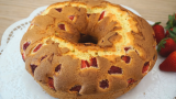 Ciambella alle fragole morbidissima